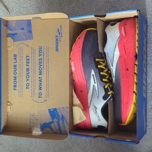 MEN'S 12 2E run DISNEY BROOKS GHOST MAX 2 MICKEY MOUSE RUNNING SNEAKERS SHOE